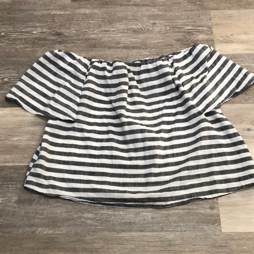 Buddy Basics Size Small Top